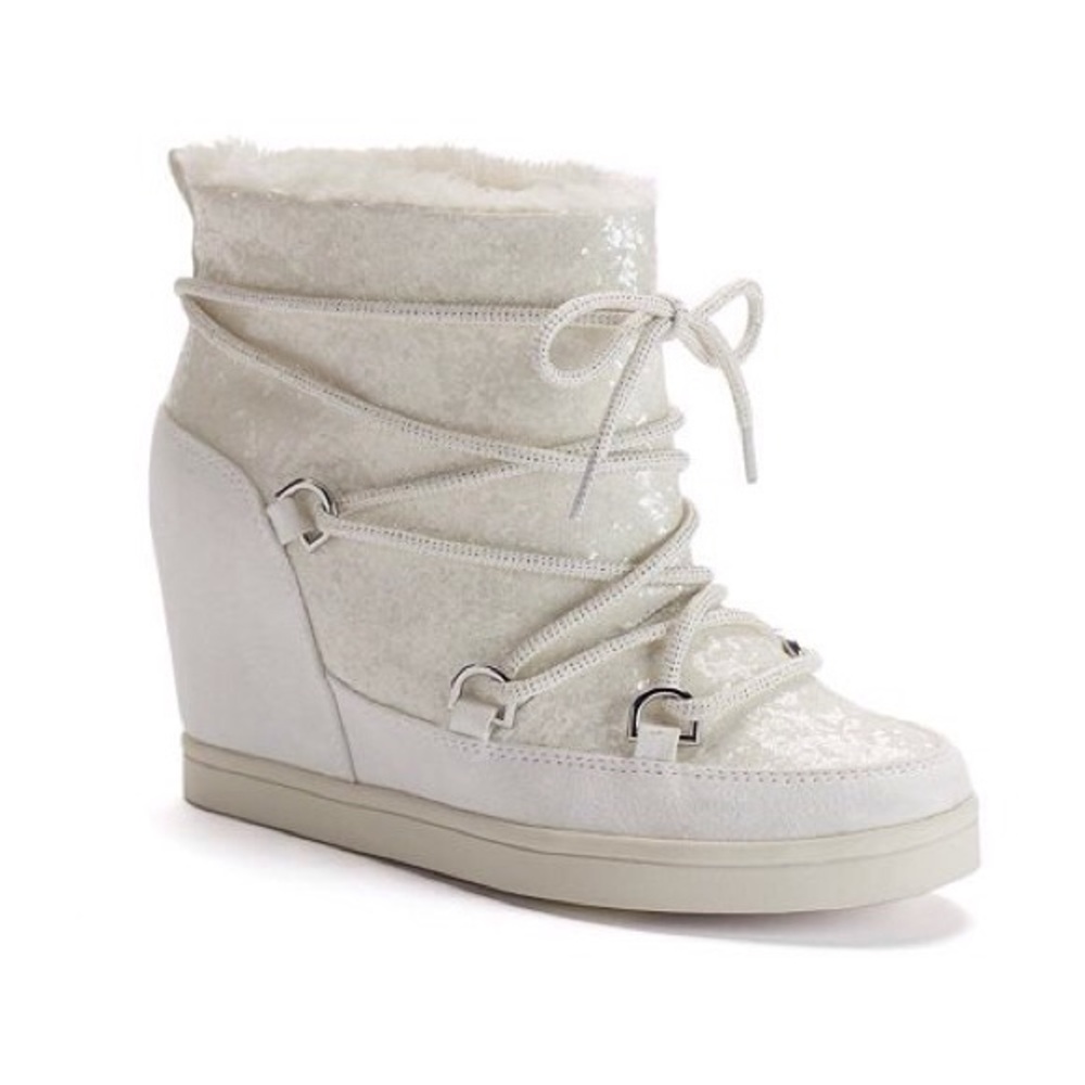 Juicy Couture Boots